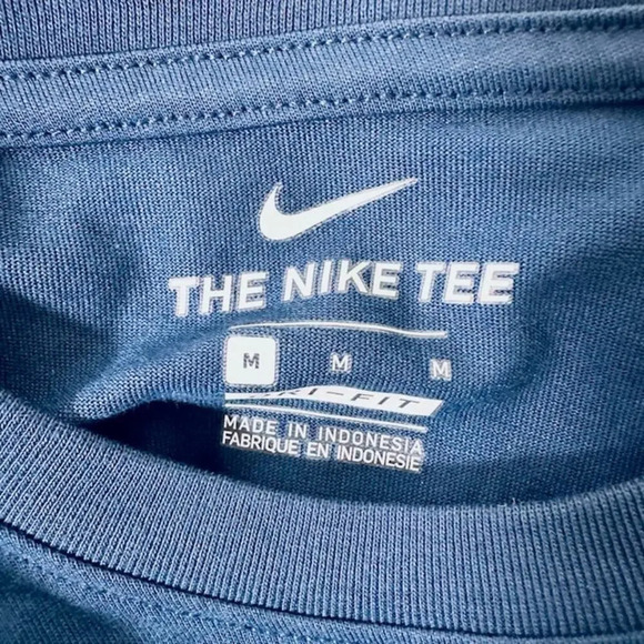 NEW Nike Dri Fit Dallas Cowboys Icon T-Shirt Short Sleeves Blue Youth Medium - Picture 8 of 8